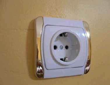 埃及与土耳其电源插座型号详解 墙壁插座类型与旅行用电指南